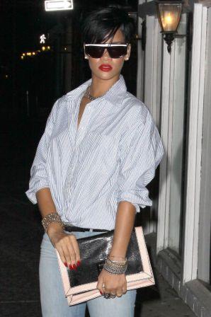 Риана (Rihanna) - уличный стиль (фото) клатч